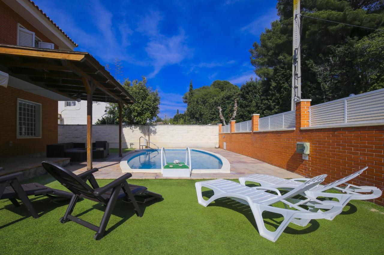 Villa Pluma Planet Costa Dorada - Only Families سالو المظهر الخارجي الصورة
