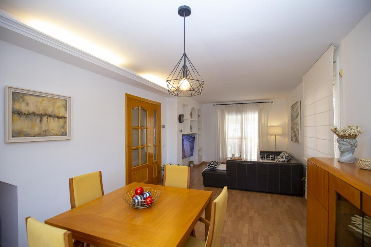 Villa Pluma Planet Costa Dorada - Only Families سالو المظهر الخارجي الصورة
