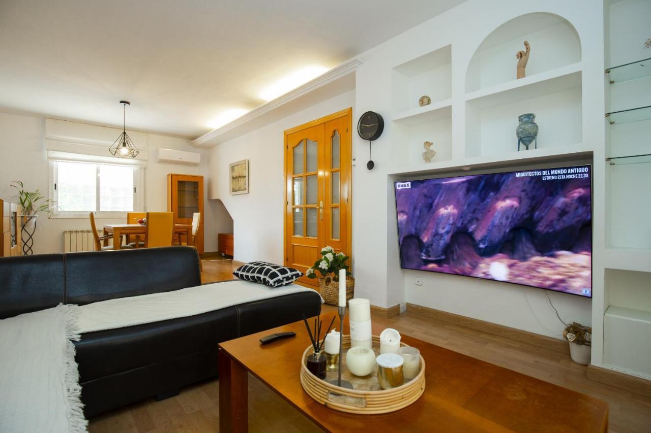 Villa Pluma Planet Costa Dorada - Only Families سالو المظهر الخارجي الصورة