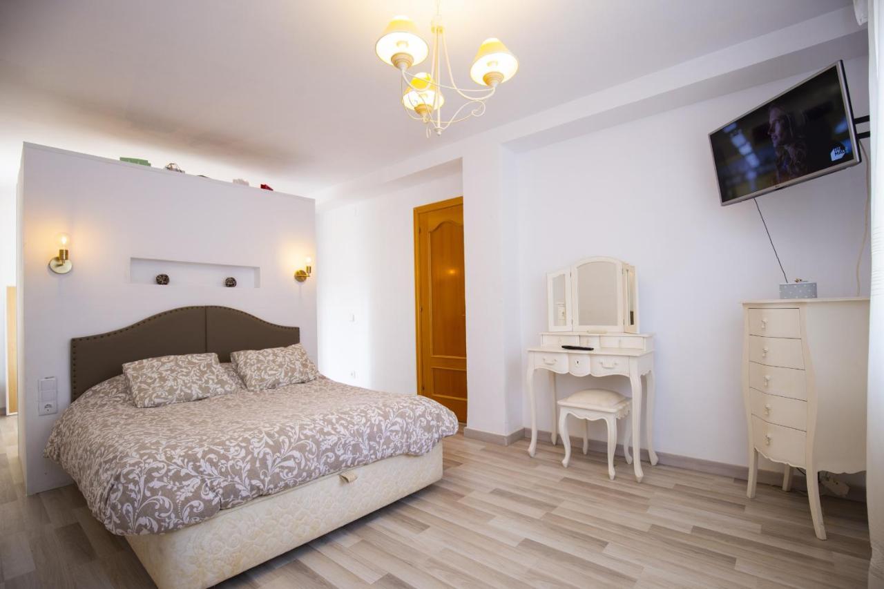 Villa Pluma Planet Costa Dorada - Only Families سالو المظهر الخارجي الصورة